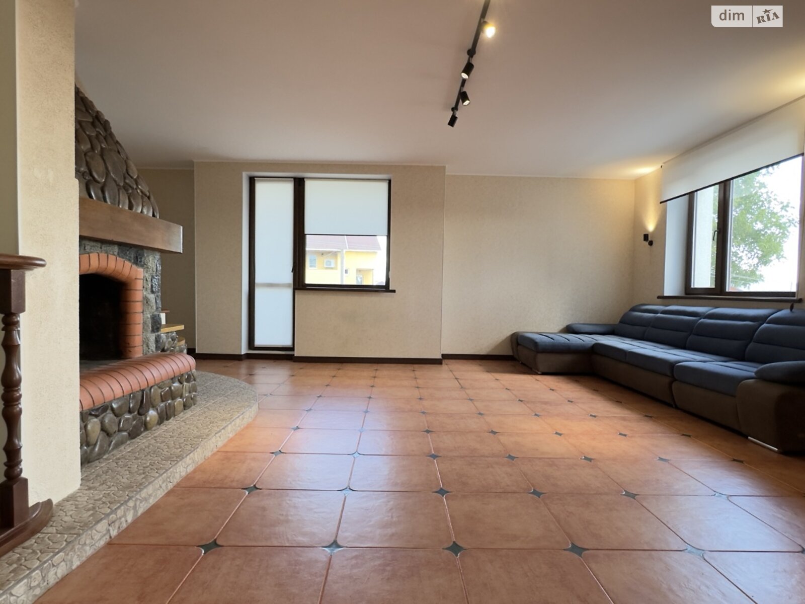 двоповерховий будинок з верандою, 343.5 кв. м, цегла. Продаж в Хмельницькому, район Лезневе фото 1 двоповерховий будинок з верандою, 343.5 кв. м, цегла. Продаж в Хмельницькому, район Лезневе фото 1