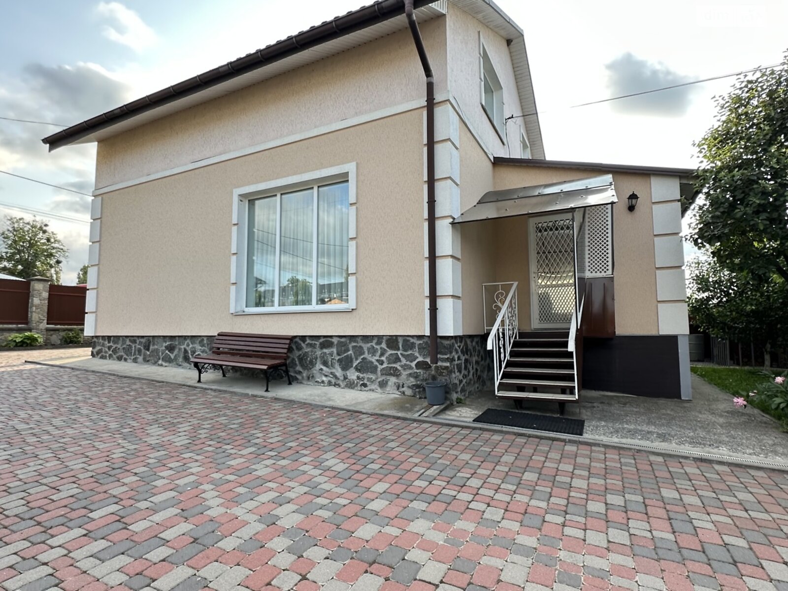 двоповерховий будинок з верандою, 130.1 кв. м, цегла. Продаж в Хмельницькому, район Лезневе фото 1 двоповерховий будинок з верандою, 130.1 кв. м, цегла. Продаж в Хмельницькому, район Лезневе фото 1