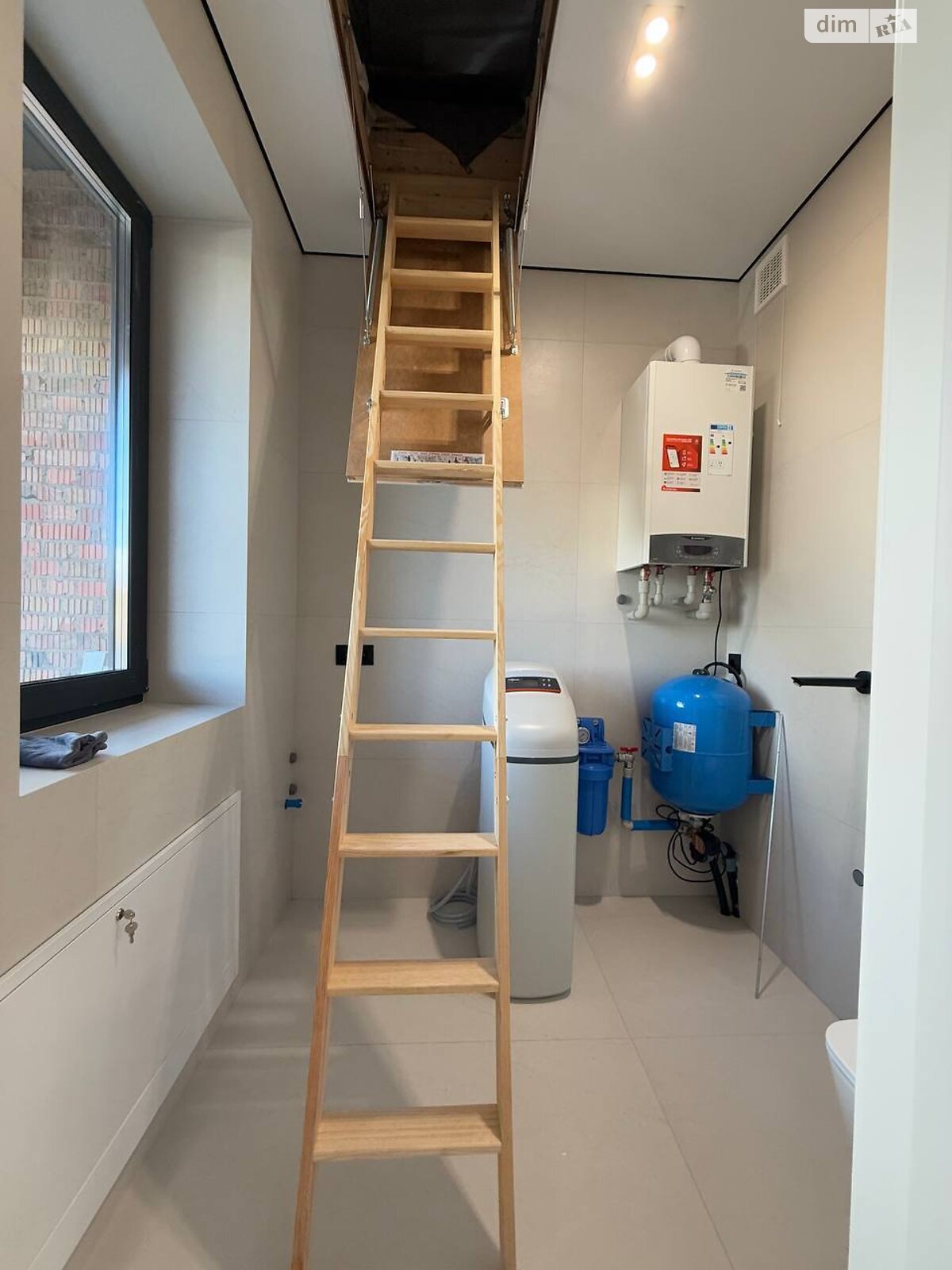 одноэтажный дом с ремонтом, 100 кв. м, кирпич. Продажа в Хмельницком фото 1 одноэтажный дом с ремонтом, 100 кв. м, кирпич. Продажа в Хмельницком фото 1