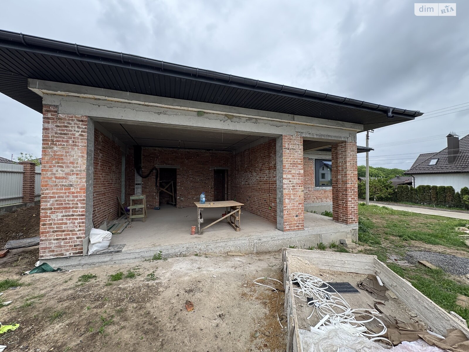 одноповерховий будинок з гаражем, 210 кв. м, кирпич. Продаж у Лісових Гринівцях фото 1 одноповерховий будинок з гаражем, 210 кв. м, кирпич. Продаж у Лісових Гринівцях фото 1