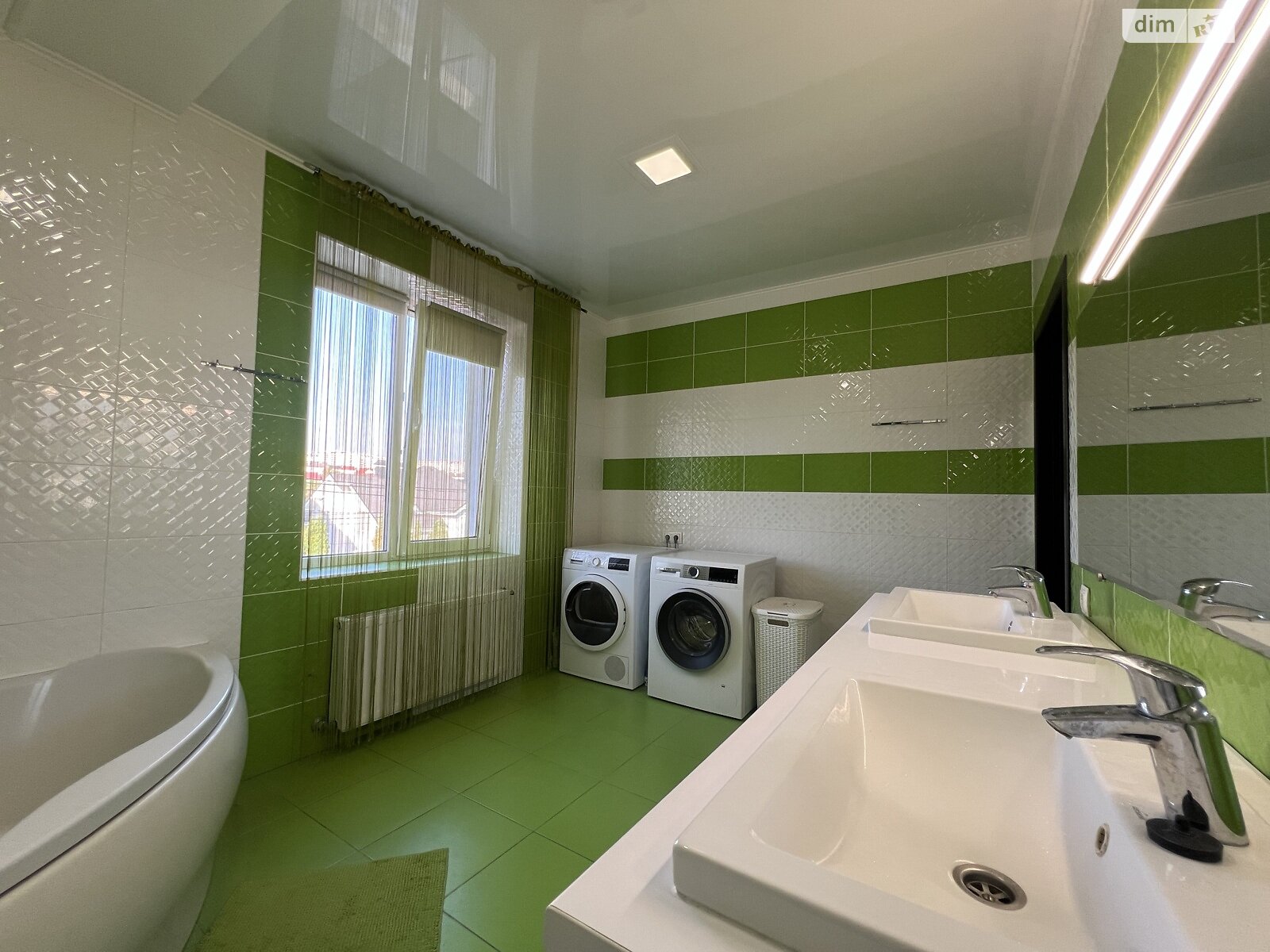 двоповерховий будинок з гаражем, 235.1 кв. м, цегла. Продаж в Хмельницькому, район Отрадне фото 1 двоповерховий будинок з гаражем, 235.1 кв. м, цегла. Продаж в Хмельницькому, район Отрадне фото 1
