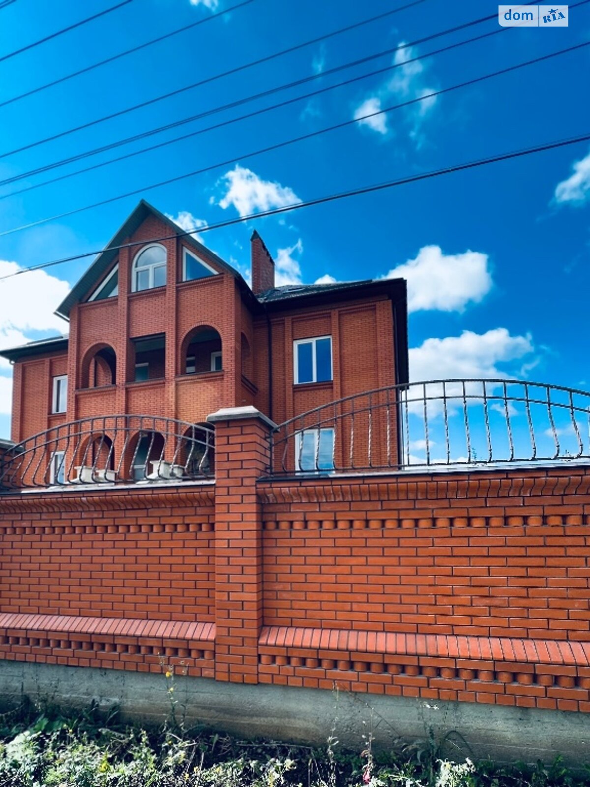 двухэтажный дом с балконом, 500 кв. м, кирпич. Продажа в Хмельницком район Озёрный фото 1