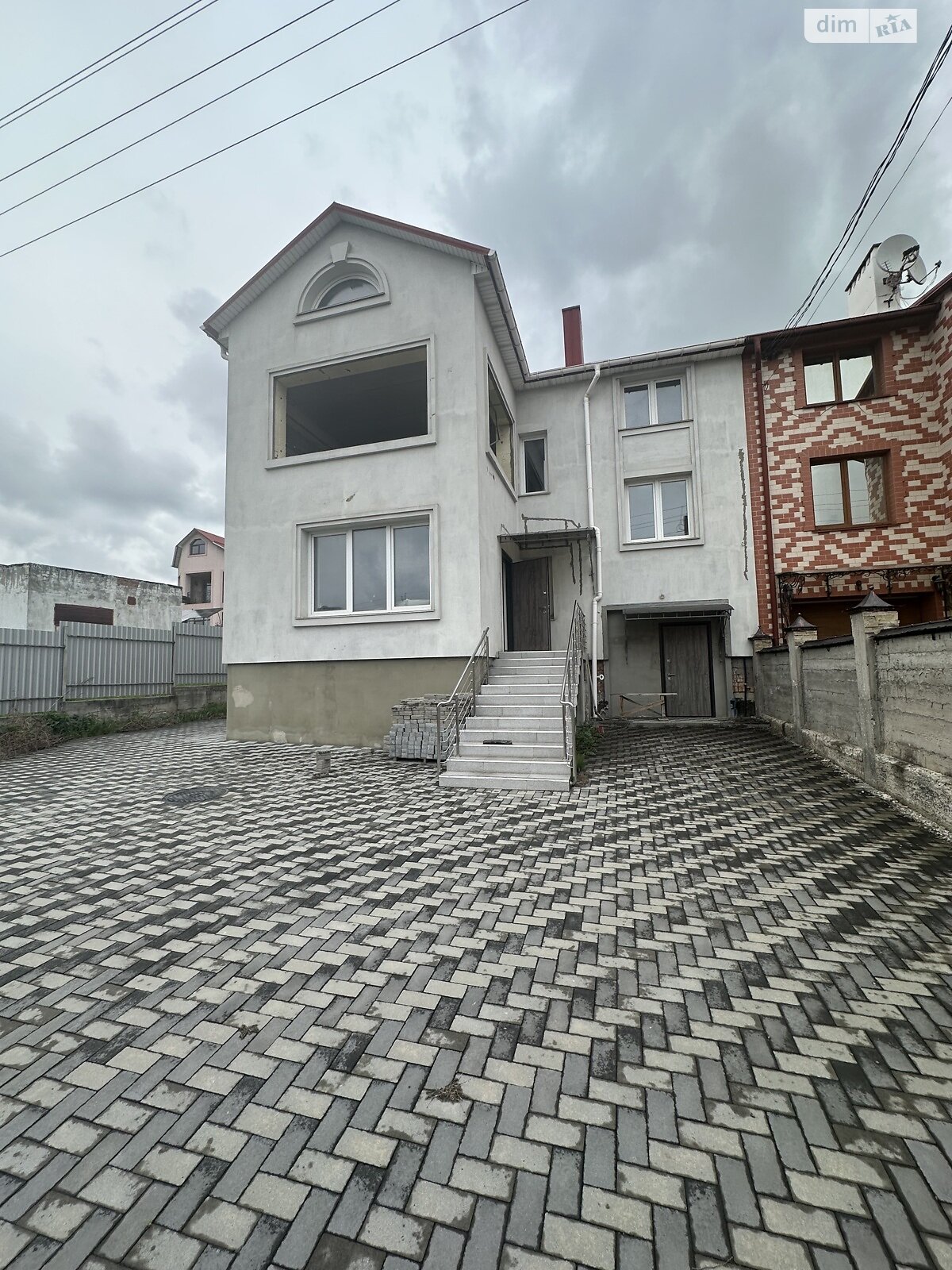 четырехэтажный дом с гаражом, 200 кв. м, кирпич. Продажа в Хмельницком район Озёрный фото 1 четырехэтажный дом с гаражом, 200 кв. м, кирпич. Продажа в Хмельницком район Озёрный фото 1