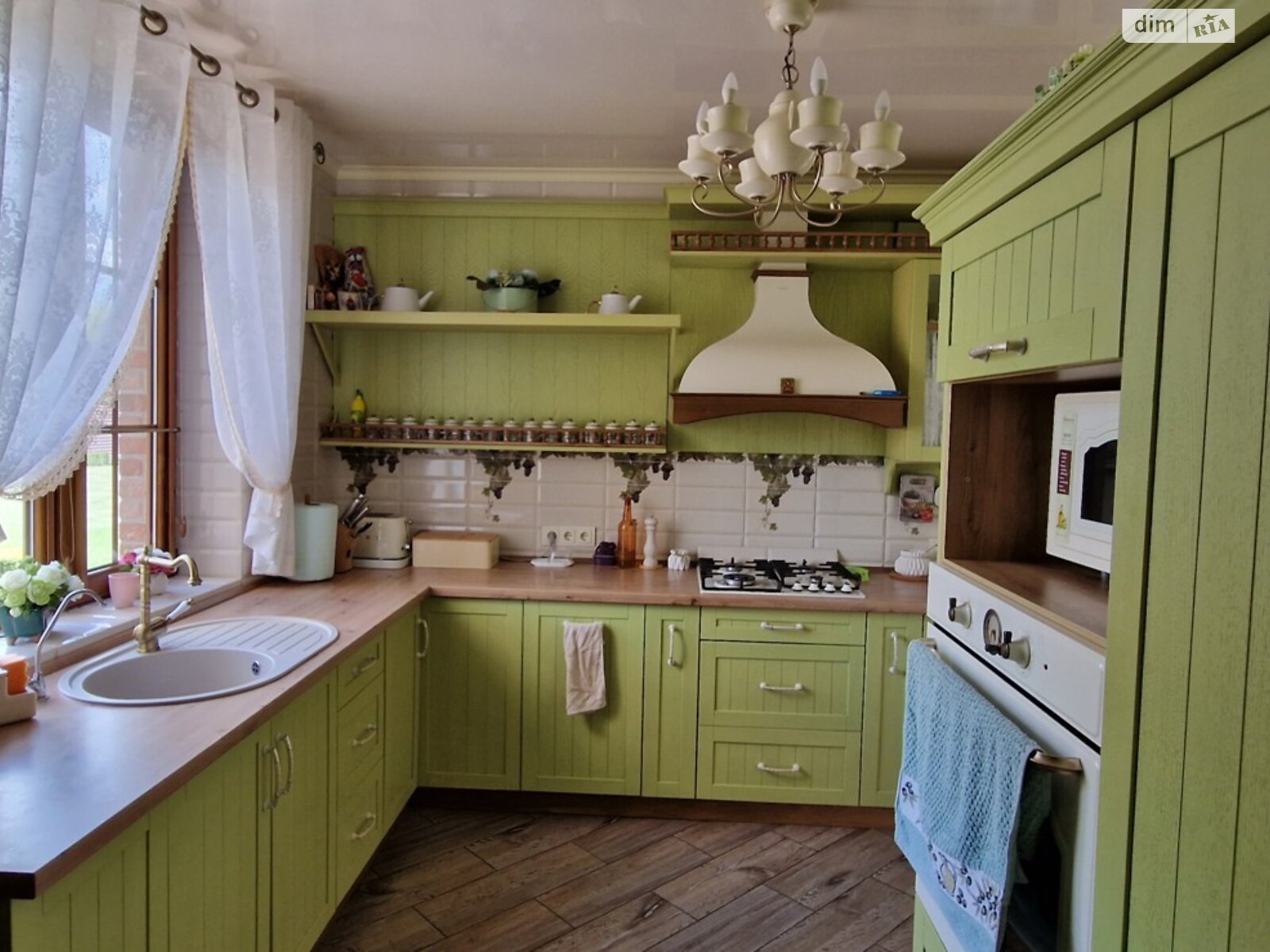двухэтажный дом с балконом, 200 кв. м, кирпич. Продажа в Хмельницком фото 1 двухэтажный дом с балконом, 200 кв. м, кирпич. Продажа в Хмельницком фото 1