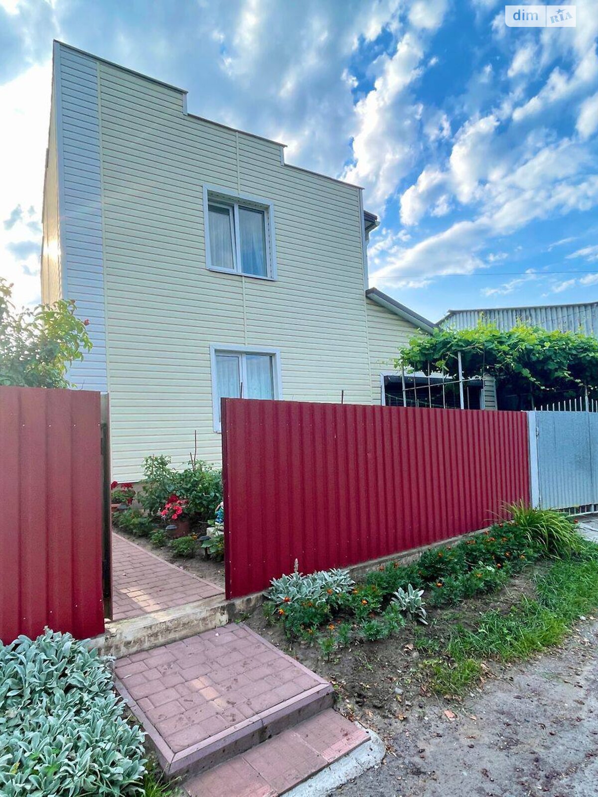 двухэтажный дом, 100 кв. м, кирпич. Продажа в Хмельницком район Центр фото 1 двухэтажный дом, 100 кв. м, кирпич. Продажа в Хмельницком район Центр фото 1