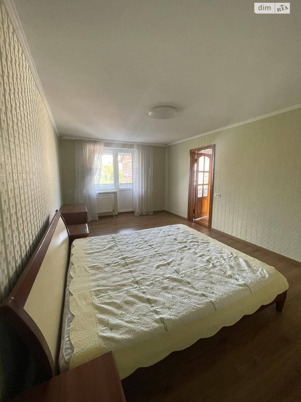 двухэтажный дом с ремонтом, 180 кв. м, кирпич. Продажа в Хмельницком район Центр фото 1