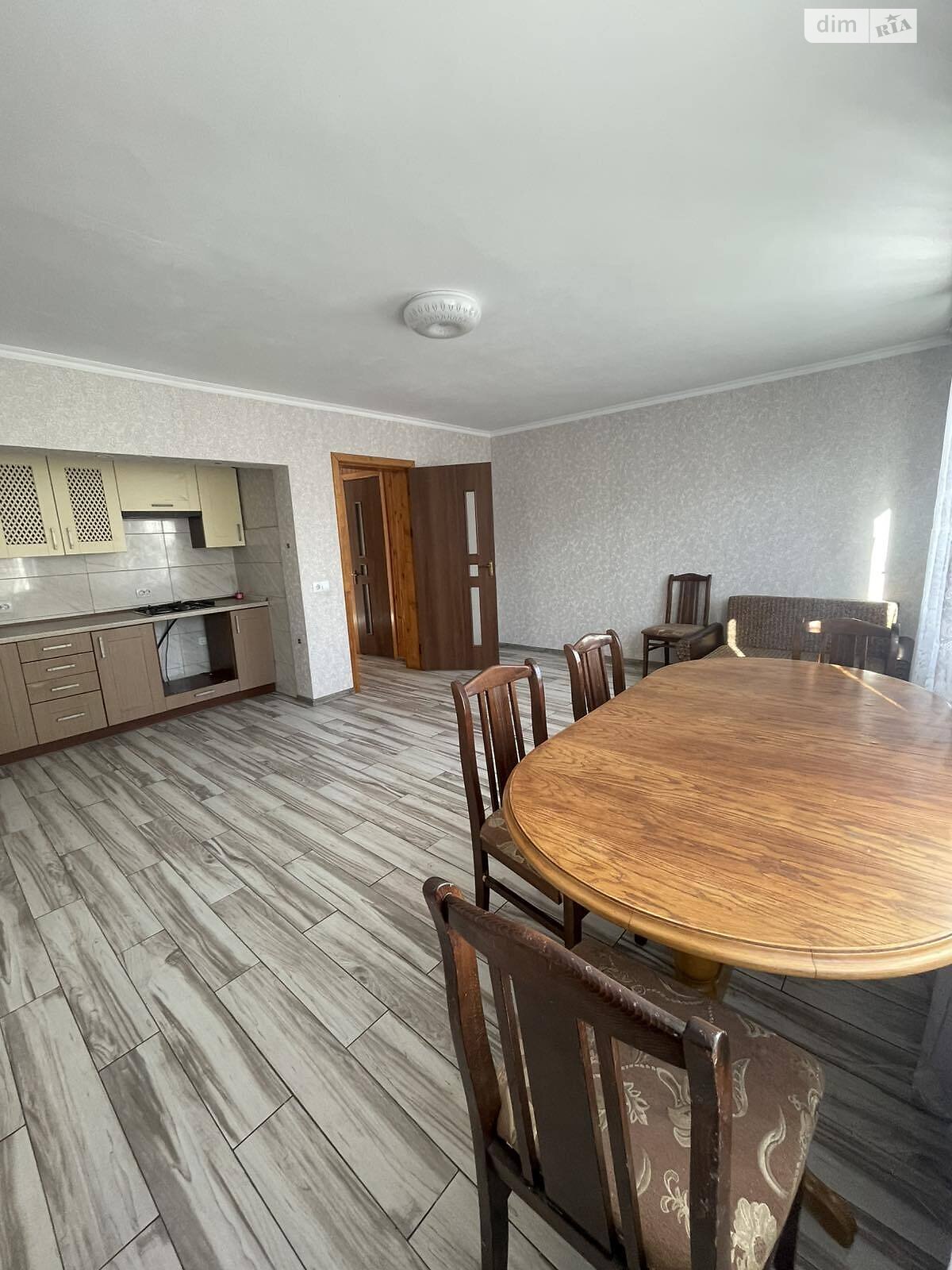 двухэтажный дом с ремонтом, 180 кв. м, кирпич. Продажа в Хмельницком район Центр фото 1