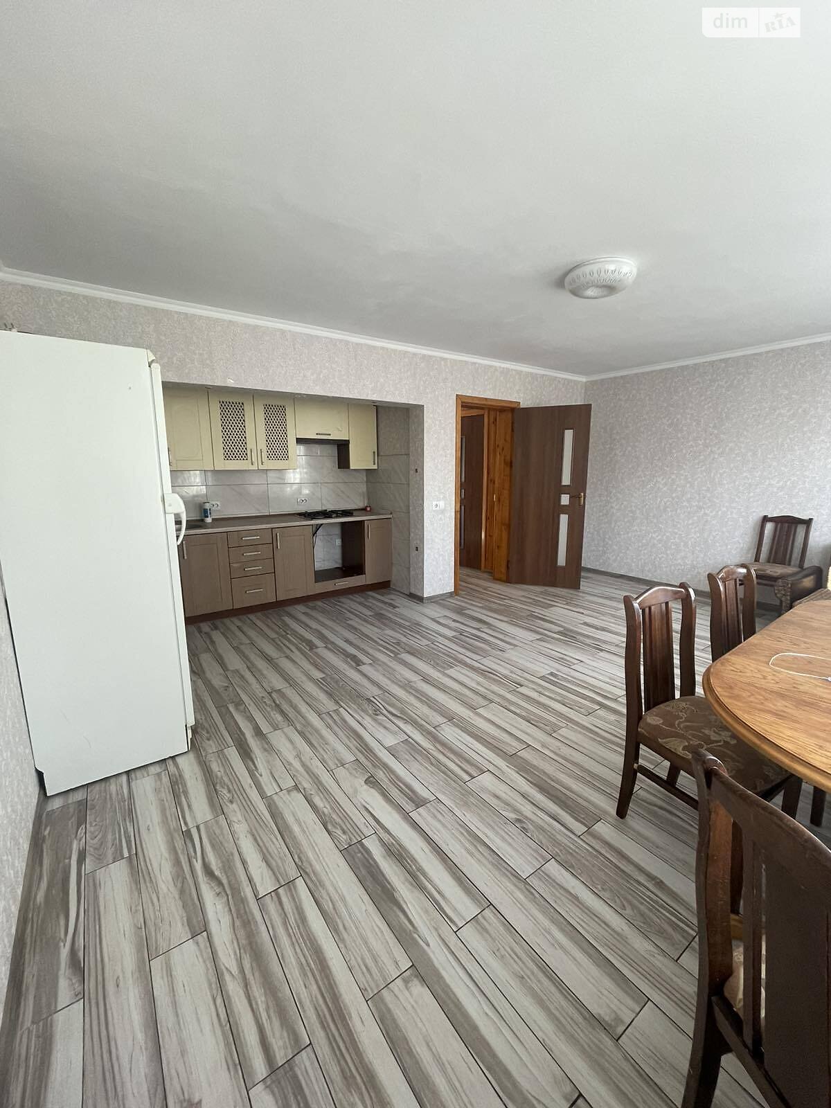 двухэтажный дом с ремонтом, 180 кв. м, кирпич. Продажа в Хмельницком район Центр фото 1