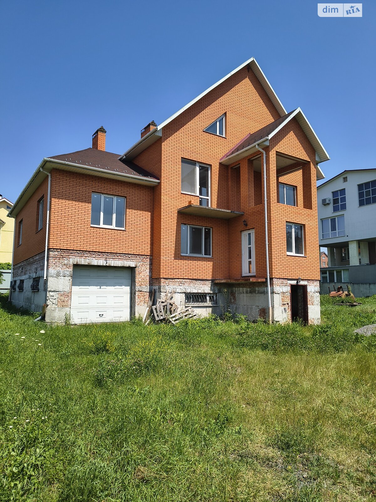триповерховий будинок з верандою, 350 кв. м, цегла. Продаж в Хмельницькому, район Центр фото 1 триповерховий будинок з верандою, 350 кв. м, цегла. Продаж в Хмельницькому, район Центр фото 1