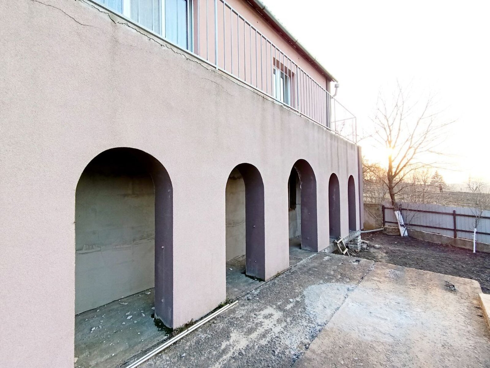 двоповерховий будинок з гаражем, 240.9 кв. м, цегла. Продаж в Хмельницькому, район Центр фото 1 двоповерховий будинок з гаражем, 240.9 кв. м, цегла. Продаж в Хмельницькому, район Центр фото 1