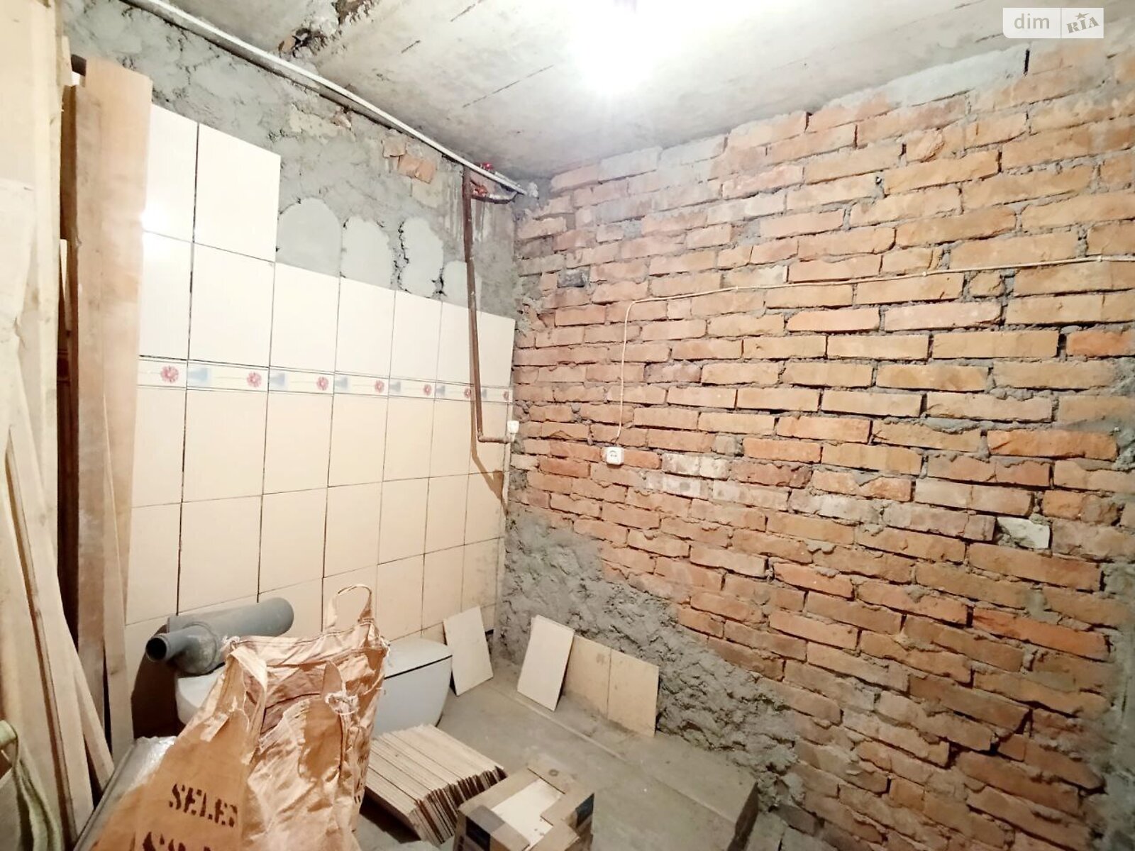 двоповерховий будинок з гаражем, 240.9 кв. м, цегла. Продаж в Хмельницькому, район Центр фото 1 двоповерховий будинок з гаражем, 240.9 кв. м, цегла. Продаж в Хмельницькому, район Центр фото 1