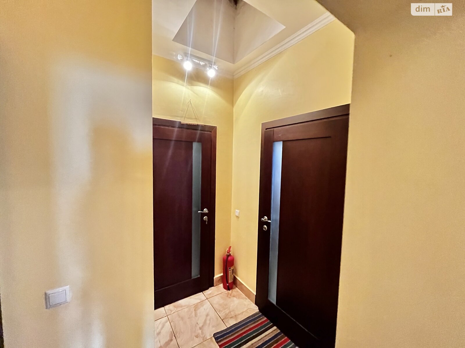 одноэтажный дом с гаражом, 91.2 кв. м, кирпич. Продажа в Хмельницком район Центр фото 1 одноэтажный дом с гаражом, 91.2 кв. м, кирпич. Продажа в Хмельницком район Центр фото 1