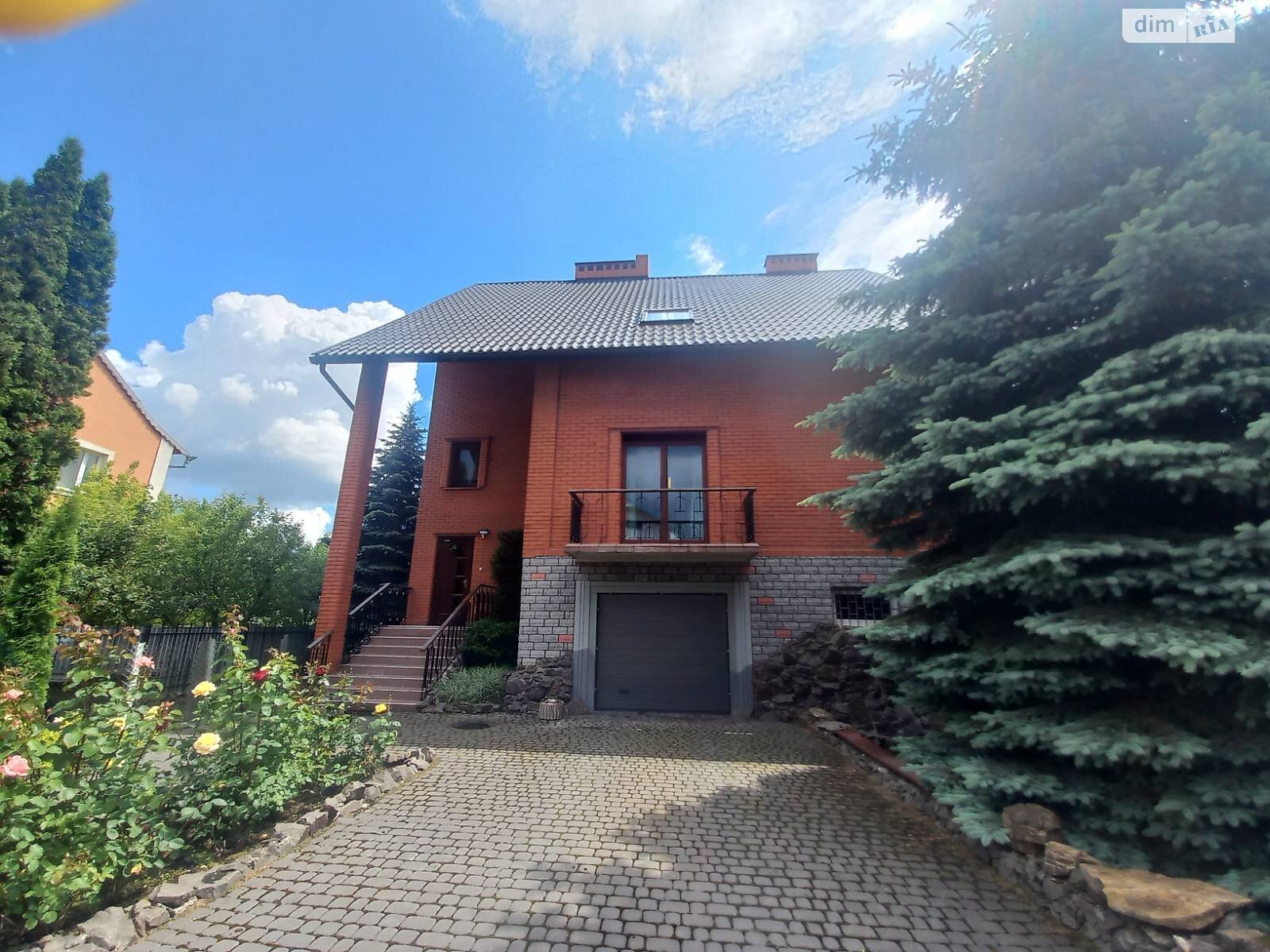 двухэтажный дом с гаражом, 400 кв. м, кирпич. Продажа в Хмельницком район Выставка фото 1 двухэтажный дом с гаражом, 400 кв. м, кирпич. Продажа в Хмельницком район Выставка фото 1