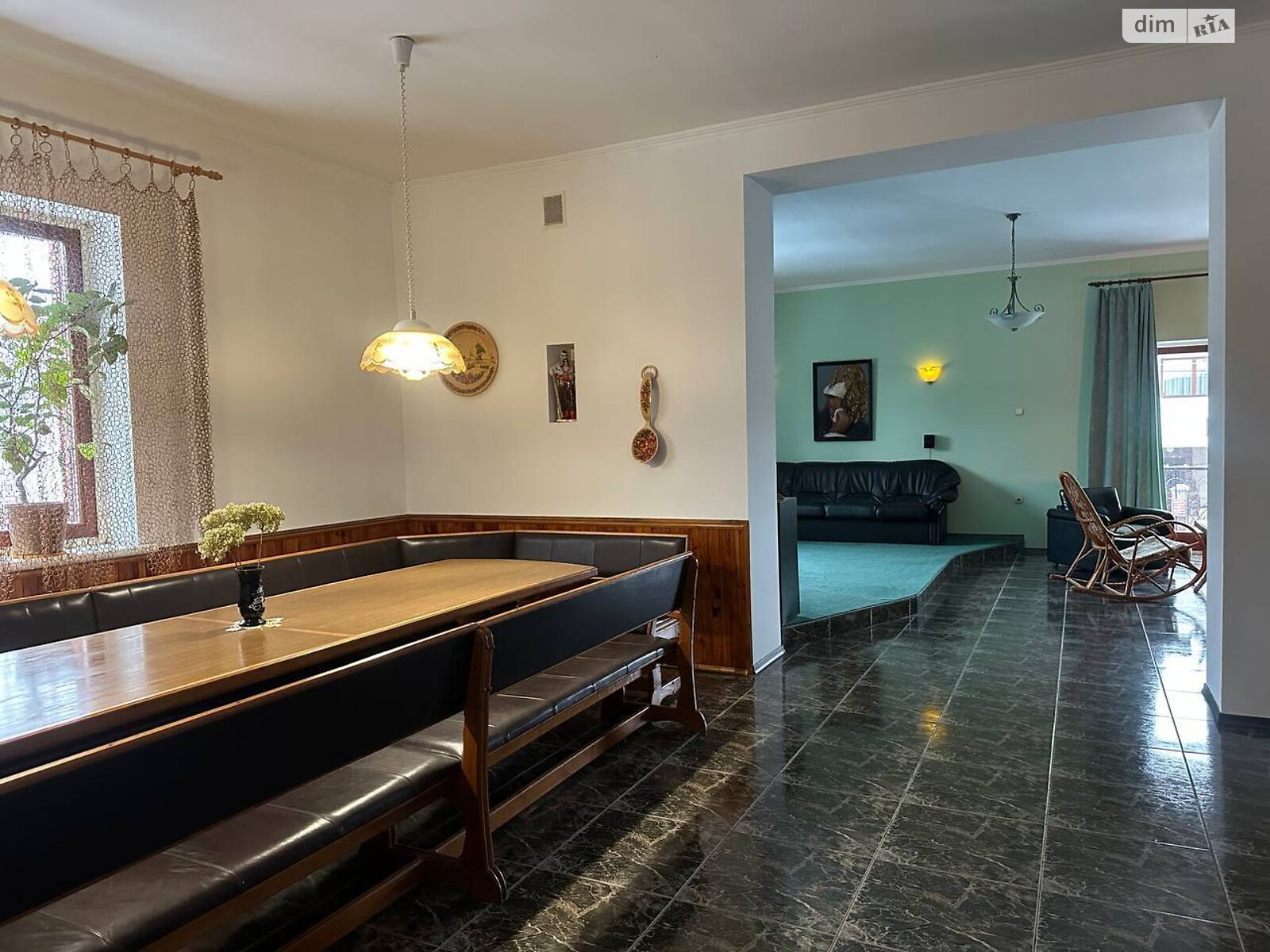 трехэтажный дом с гаражом, 410.8 кв. м, кирпич. Продажа в Хмельницком район Выставка фото 1 трехэтажный дом с гаражом, 410.8 кв. м, кирпич. Продажа в Хмельницком район Выставка фото 1