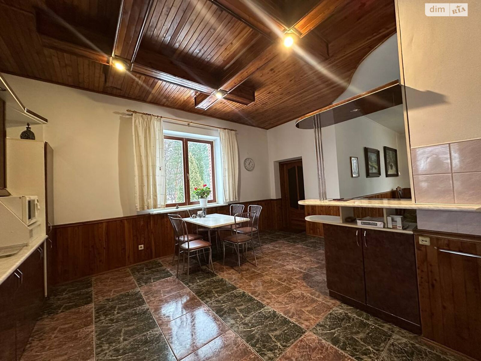 трехэтажный дом с гаражом, 410.8 кв. м, кирпич. Продажа в Хмельницком район Выставка фото 1 трехэтажный дом с гаражом, 410.8 кв. м, кирпич. Продажа в Хмельницком район Выставка фото 1