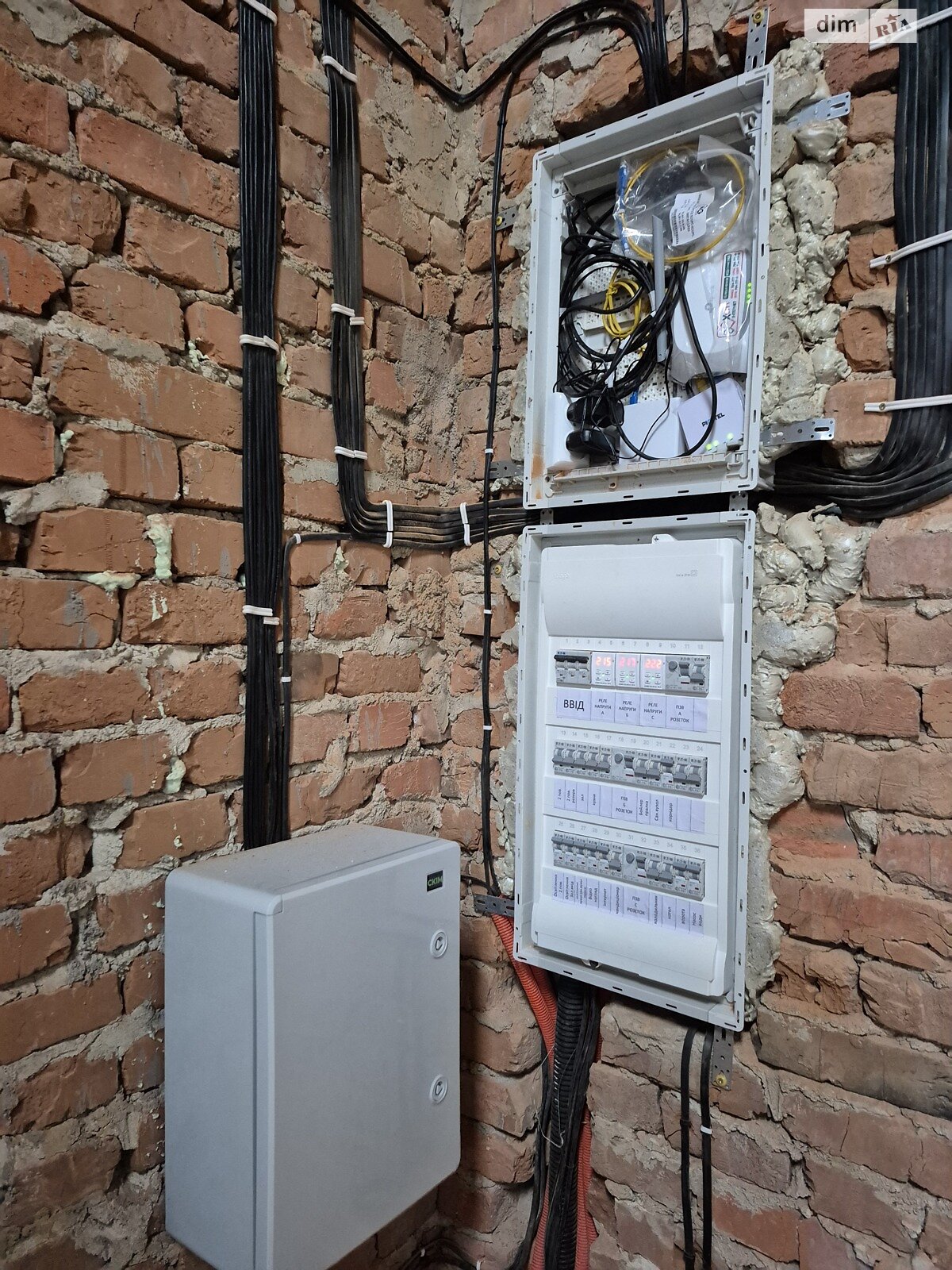 двоповерховий будинок, 200 кв. м, цегла. Продаж в Хмельницькому, район Південно-Західний фото 1 двоповерховий будинок, 200 кв. м, цегла. Продаж в Хмельницькому, район Південно-Західний фото 1