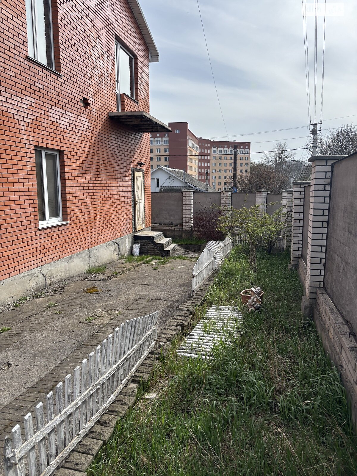 двоповерховий будинок, 175.4 кв. м, кирпич. Продаж в Хмельницькому, район Південно-Західний фото 1 двоповерховий будинок, 175.4 кв. м, кирпич. Продаж в Хмельницькому, район Південно-Західний фото 1