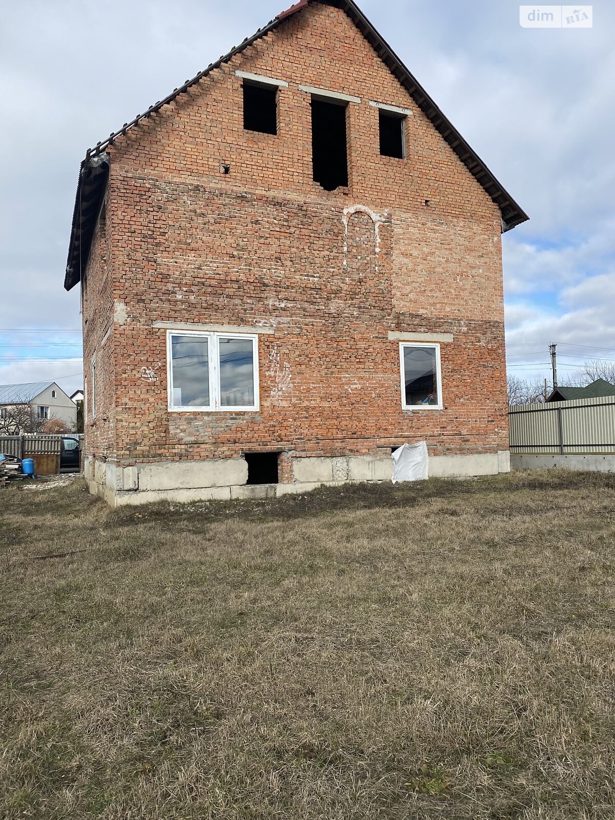 трехэтажный дом, 280 кв. м, кирпич. Продажа в Хмельницком район Юго-Западный фото 1 трехэтажный дом, 280 кв. м, кирпич. Продажа в Хмельницком район Юго-Западный фото 1