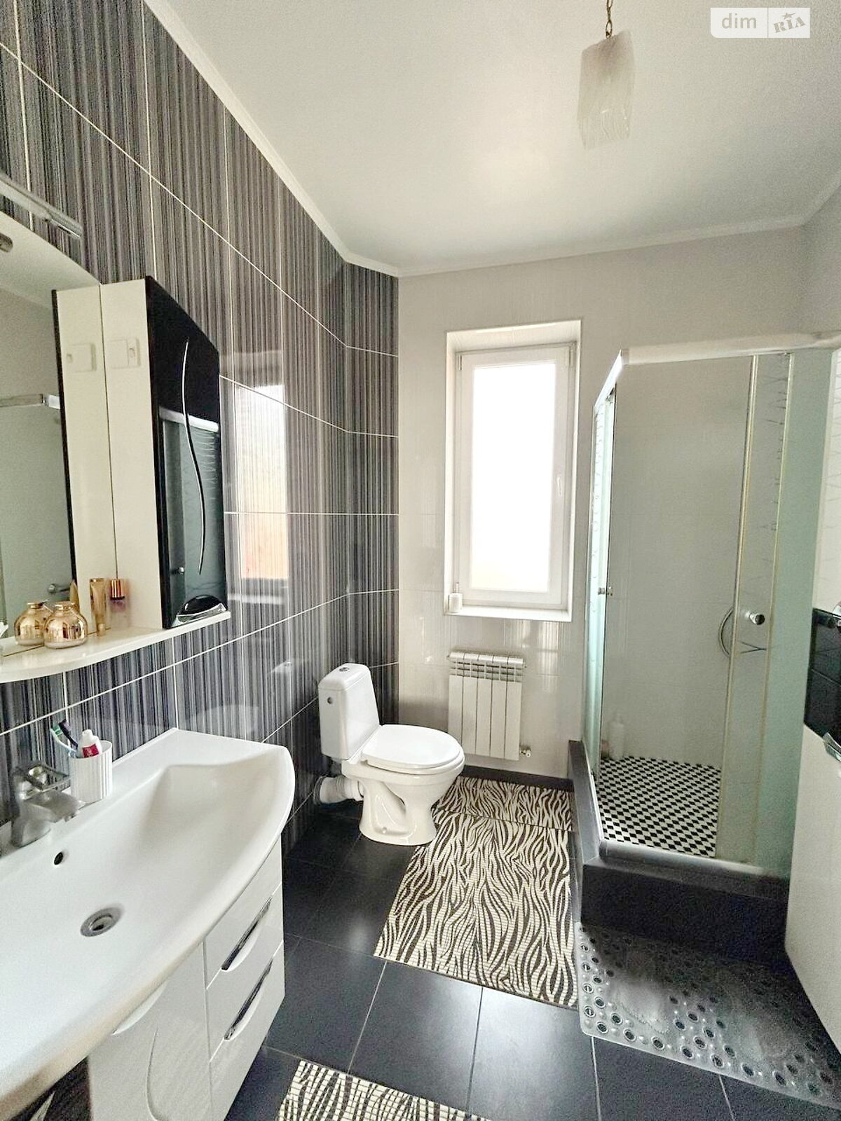 двухэтажный дом с гаражом, 282 кв. м, кирпич. Продажа в Хмельницком район Юго-Западный фото 1 двухэтажный дом с гаражом, 282 кв. м, кирпич. Продажа в Хмельницком район Юго-Западный фото 1