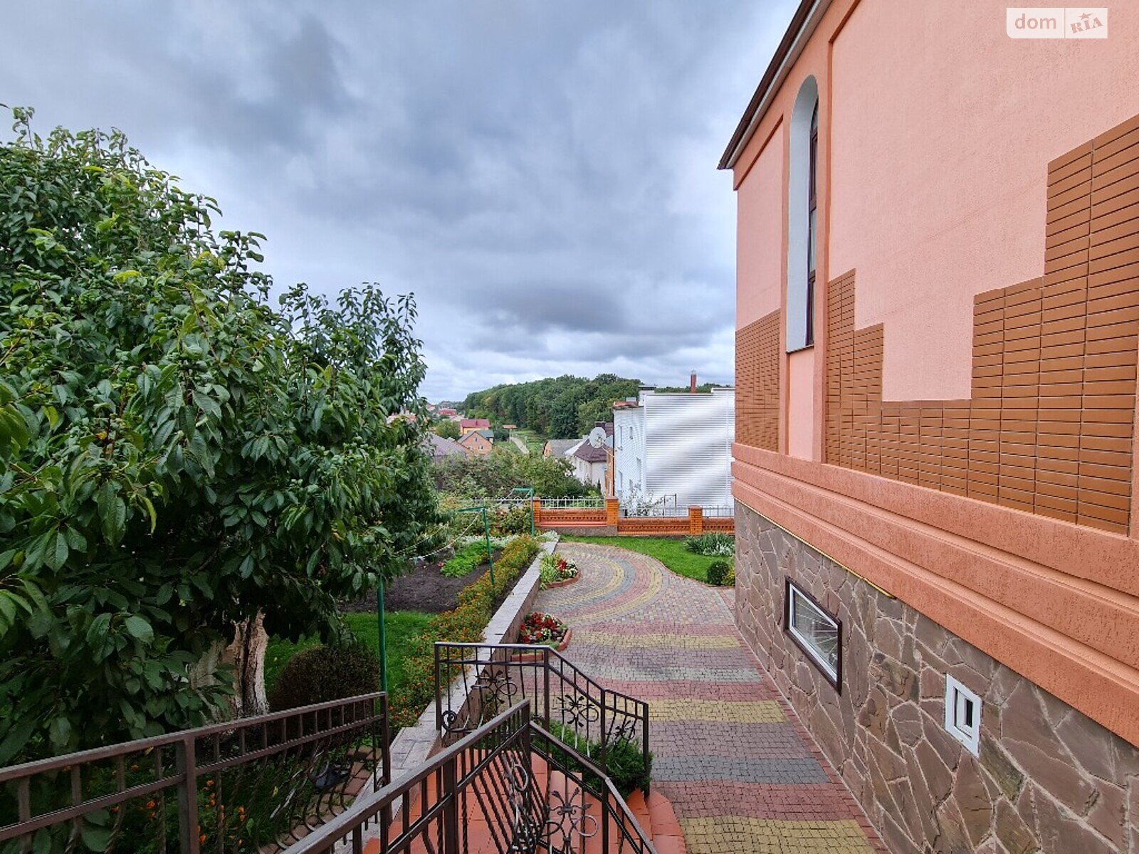 двоповерховий будинок з опаленням, 246.4 кв. м, цегла. Продаж в Хмельницькому, район Південно-Західний фото 1 двоповерховий будинок з опаленням, 246.4 кв. м, цегла. Продаж в Хмельницькому, район Південно-Західний фото 1