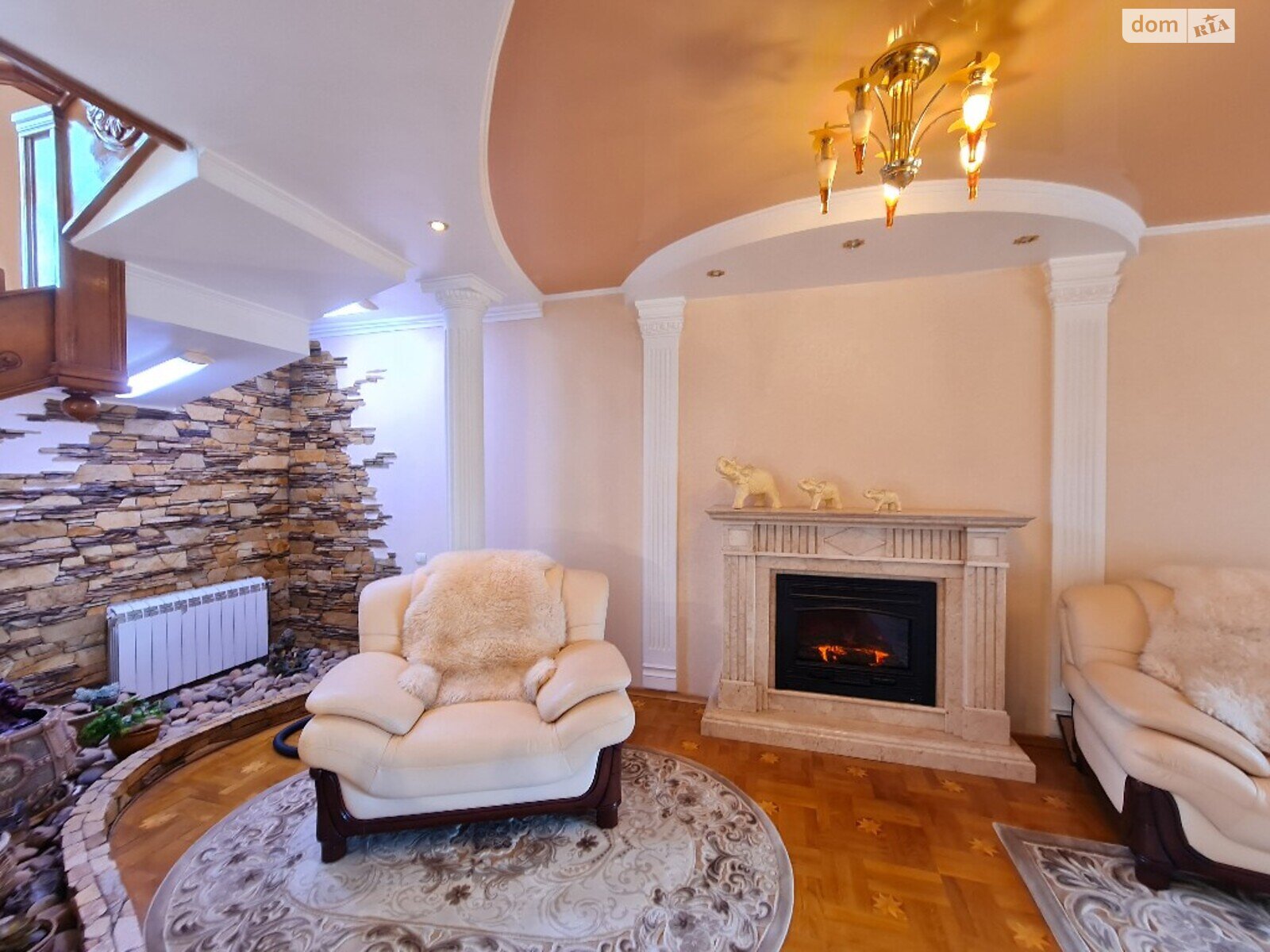 двоповерховий будинок з опаленням, 246.4 кв. м, цегла. Продаж в Хмельницькому, район Південно-Західний фото 1 двоповерховий будинок з опаленням, 246.4 кв. м, цегла. Продаж в Хмельницькому, район Південно-Західний фото 1