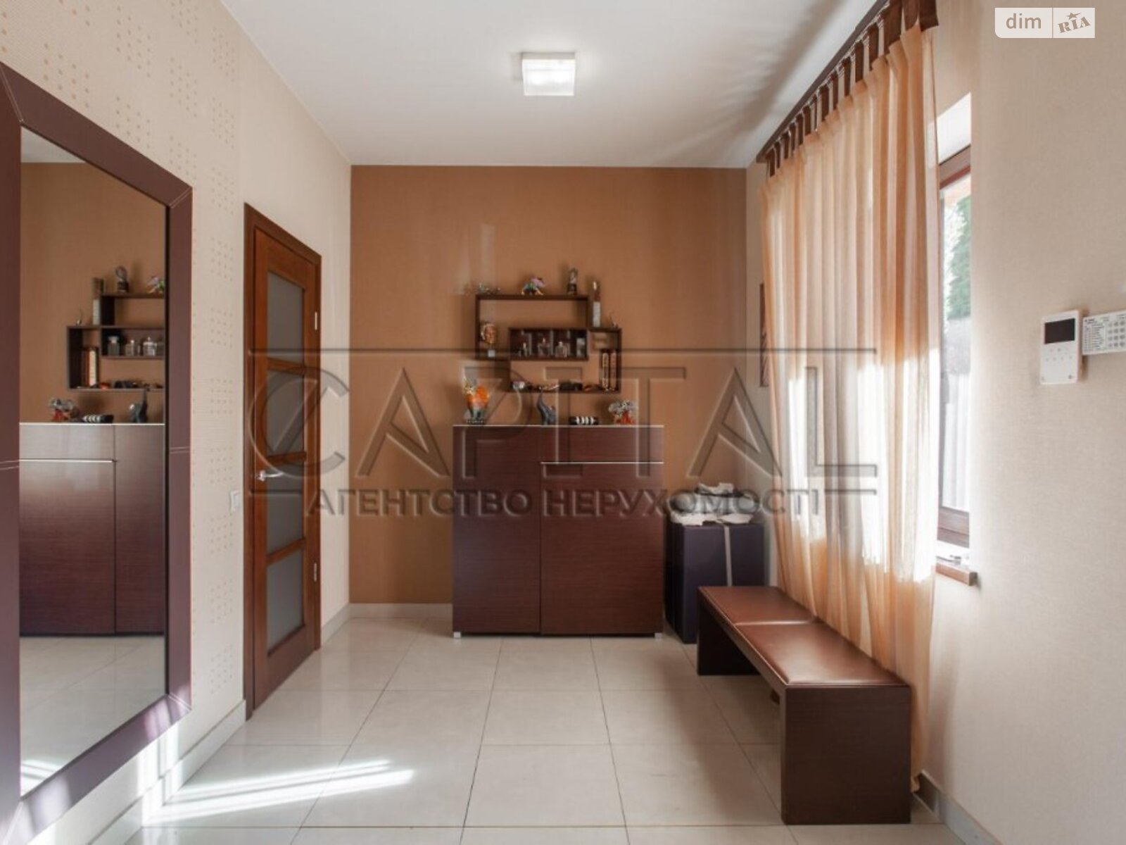 двоповерховий будинок з ремонтом, 360 кв. м, цегла. Продаж у Ходосівці фото 1 двоповерховий будинок з ремонтом, 360 кв. м, цегла. Продаж у Ходосівці фото 1