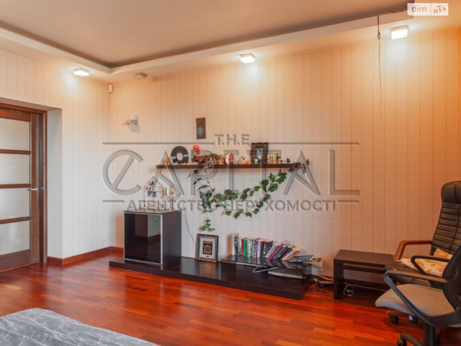 двоповерховий будинок з ремонтом, 360 кв. м, цегла. Продаж у Ходосівці фото 1 двоповерховий будинок з ремонтом, 360 кв. м, цегла. Продаж у Ходосівці фото 1