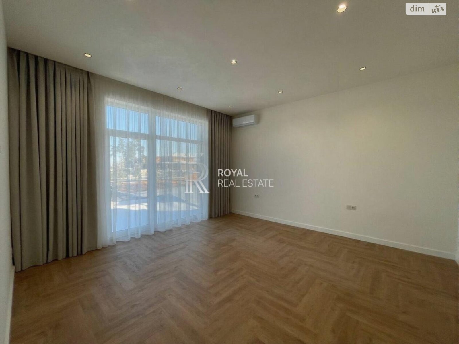 двухэтажный дом с отоплением, 246 кв. м, кирпич. Продажа в Ходосовке фото 1