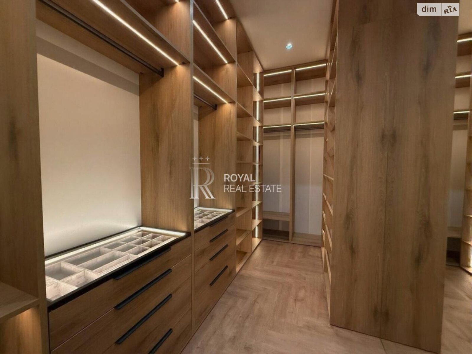 двухэтажный дом с отоплением, 246 кв. м, кирпич. Продажа в Ходосовке фото 1