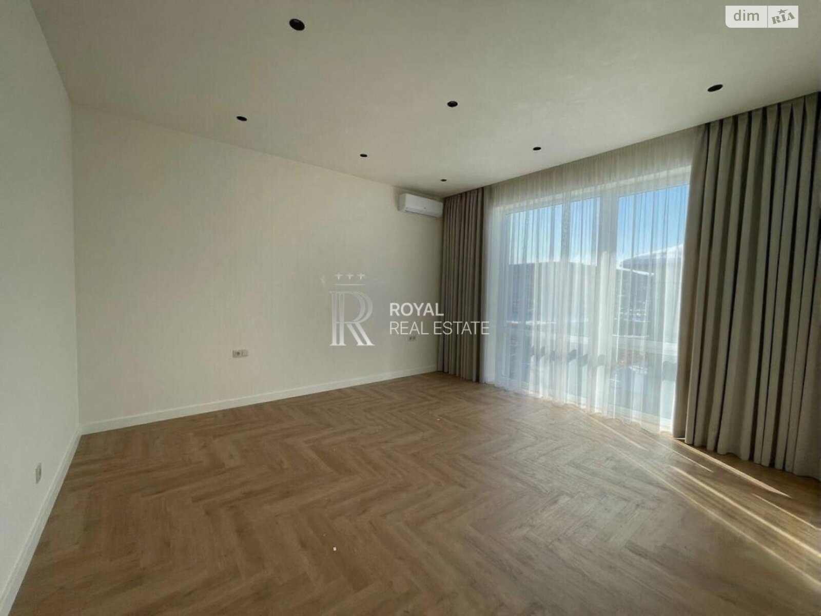 двухэтажный дом с отоплением, 246 кв. м, кирпич. Продажа в Ходосовке фото 1