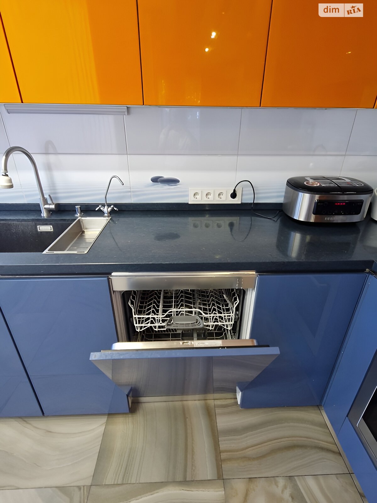двухэтажный дом с балконом, 205.4 кв. м, кирпич. Продажа в Ходосовке фото 1 двухэтажный дом с балконом, 205.4 кв. м, кирпич. Продажа в Ходосовке фото 1