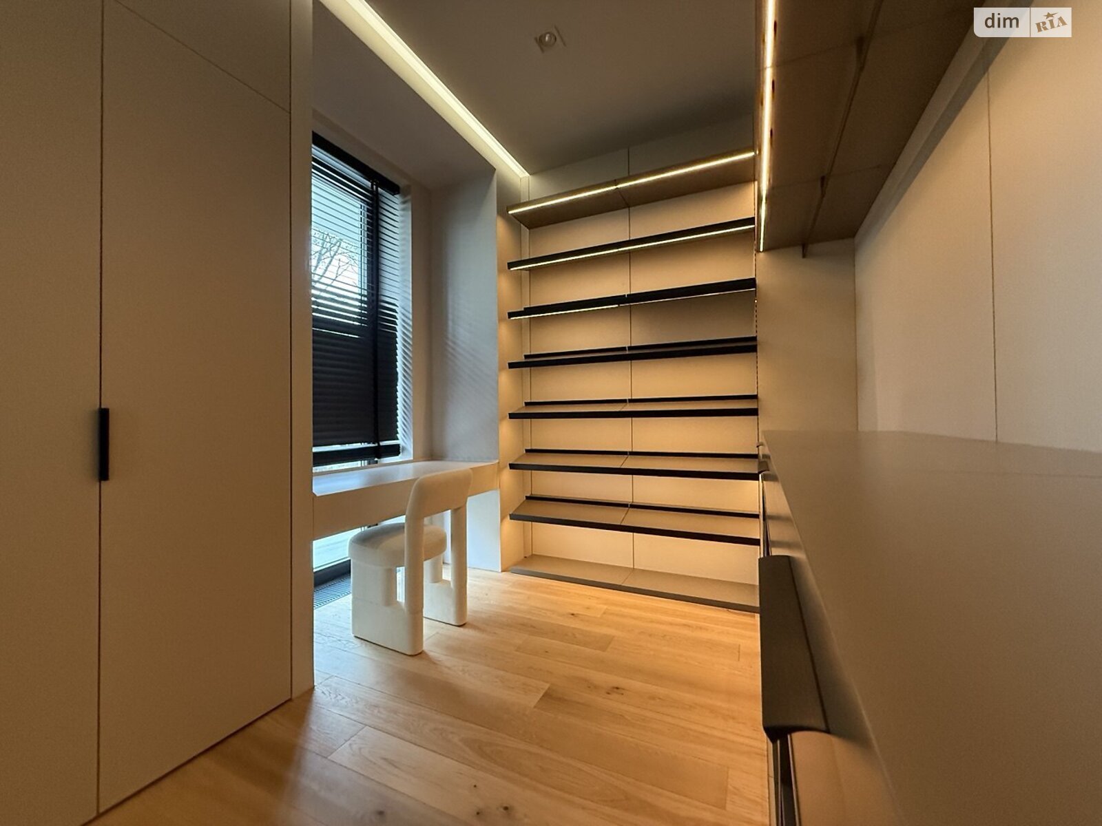 двухэтажный дом с гаражом, 355 кв. м, кирпич. Продажа в Ходосовке фото 1 двухэтажный дом с гаражом, 355 кв. м, кирпич. Продажа в Ходосовке фото 1