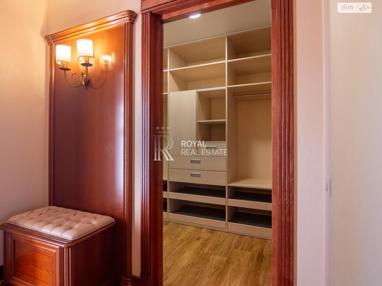 одноэтажный дом с верандой, 372 кв. м, кирпич. Продажа в Ходосовке фото 1 одноэтажный дом с верандой, 372 кв. м, кирпич. Продажа в Ходосовке фото 1