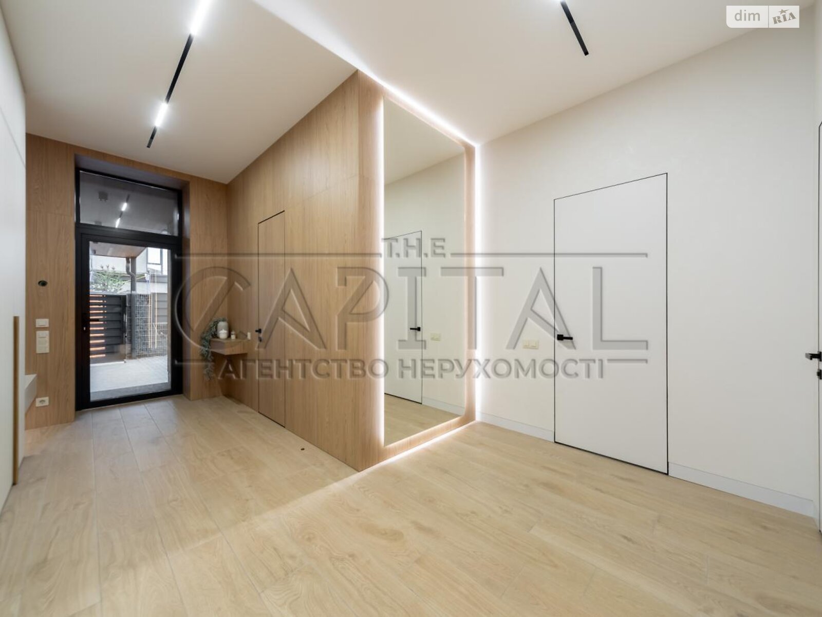 двухэтажный дом с ремонтом, 245 кв. м, кирпич. Продажа в Ходосовке фото 1