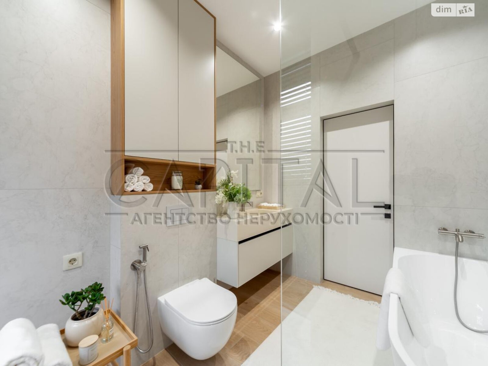 двухэтажный дом с ремонтом, 245 кв. м, кирпич. Продажа в Ходосовке фото 1