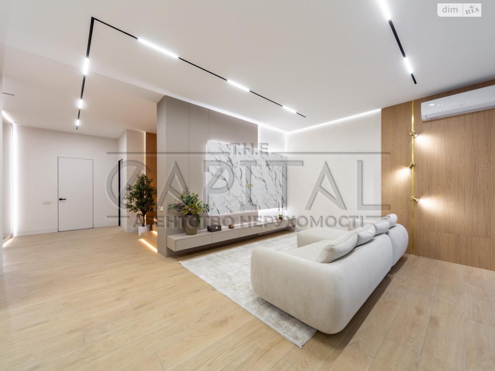 двухэтажный дом с ремонтом, 245 кв. м, кирпич. Продажа в Ходосовке фото 1