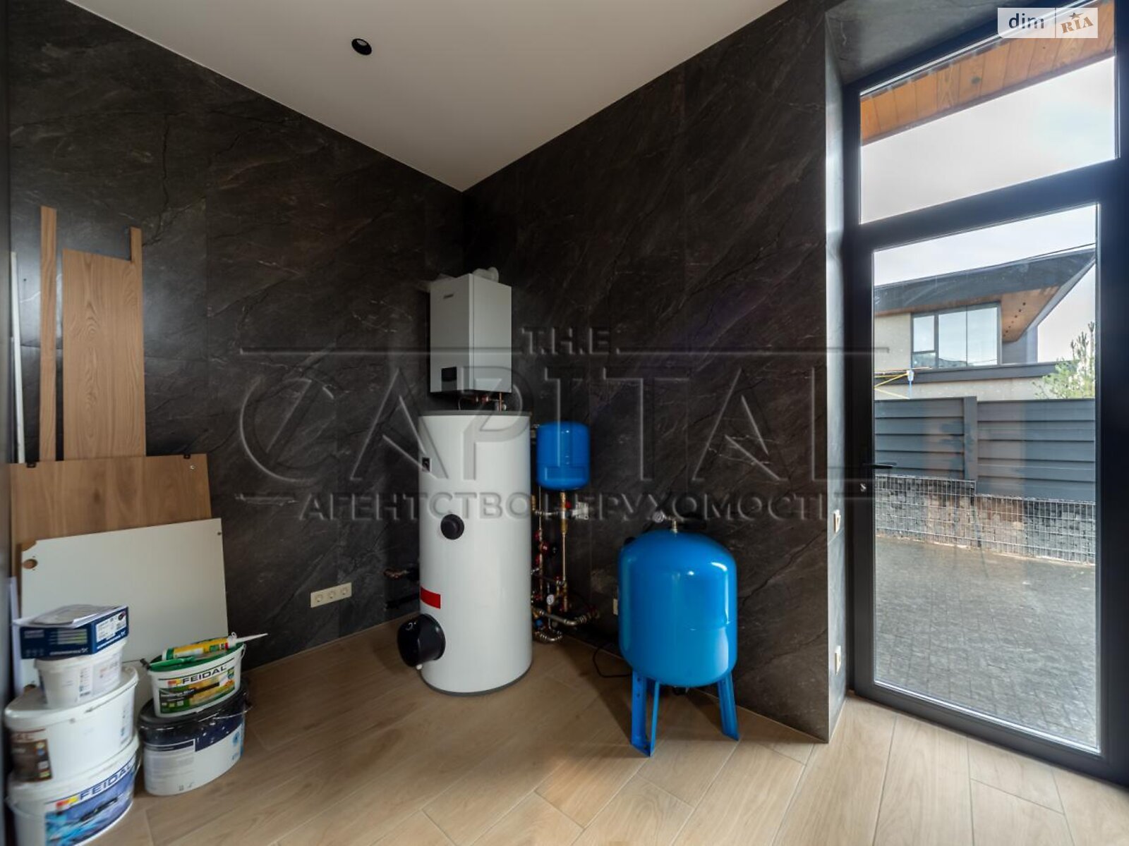 двухэтажный дом с ремонтом, 245 кв. м, кирпич. Продажа в Ходосовке фото 1