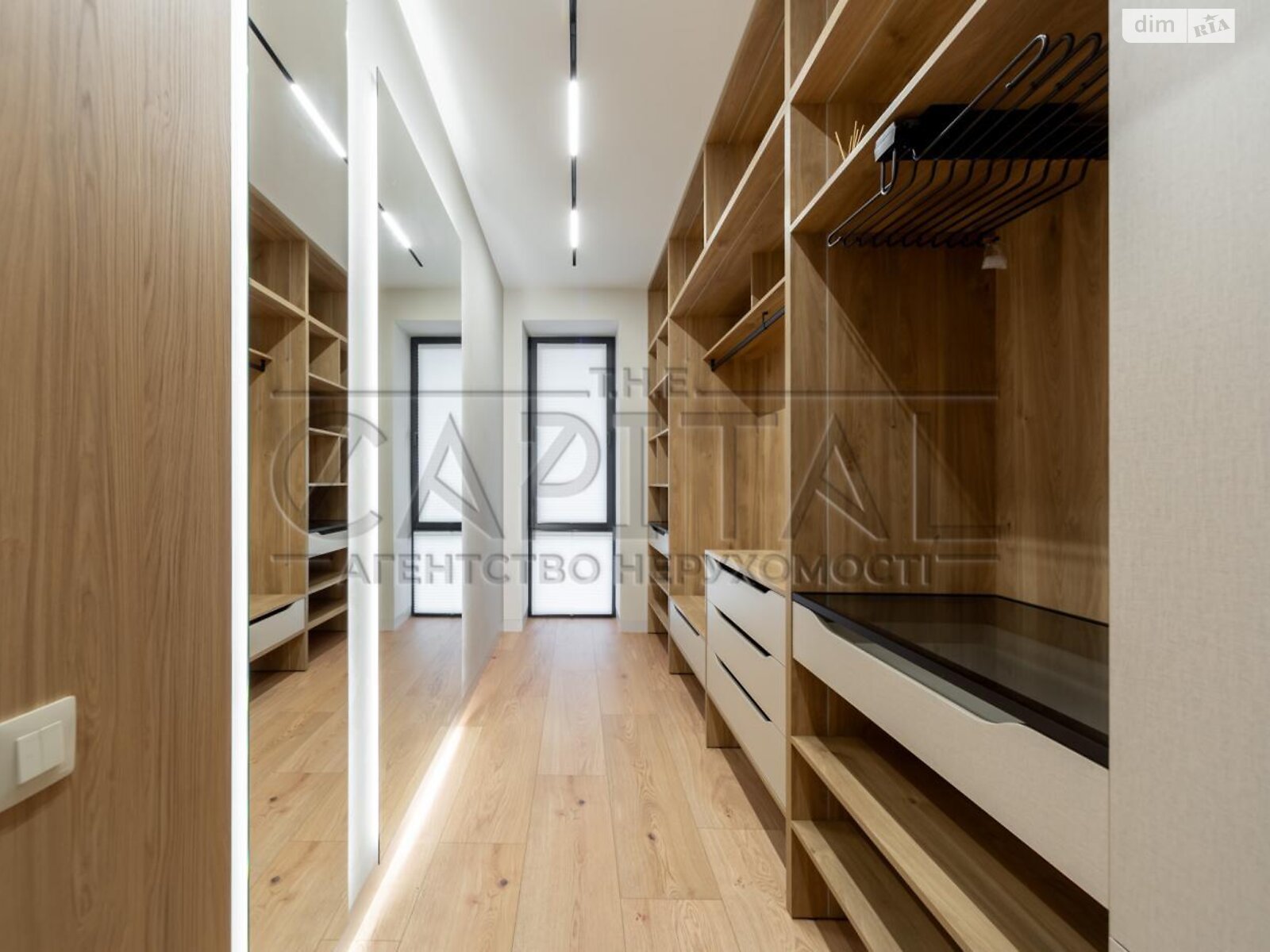 двухэтажный дом с ремонтом, 245 кв. м, кирпич. Продажа в Ходосовке фото 1