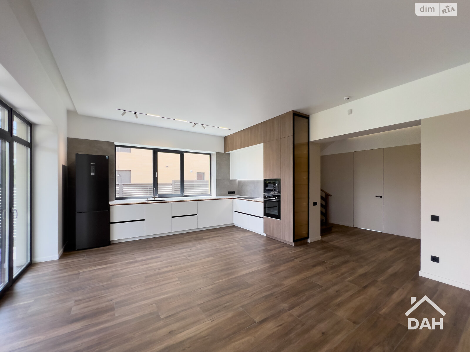 двухэтажный дом с балконом, 179 кв. м, кирпич. Продажа в Ходосовке фото 1 двухэтажный дом с балконом, 179 кв. м, кирпич. Продажа в Ходосовке фото 1