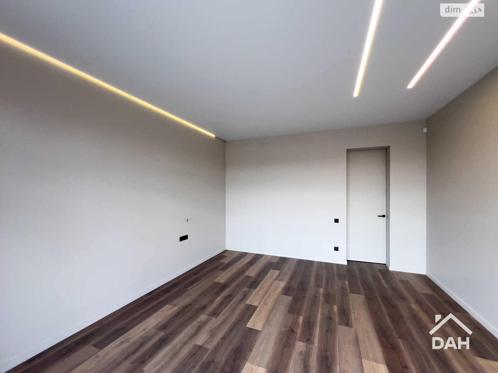 двухэтажный дом с балконом, 179 кв. м, кирпич. Продажа в Ходосовке фото 1 двухэтажный дом с балконом, 179 кв. м, кирпич. Продажа в Ходосовке фото 1
