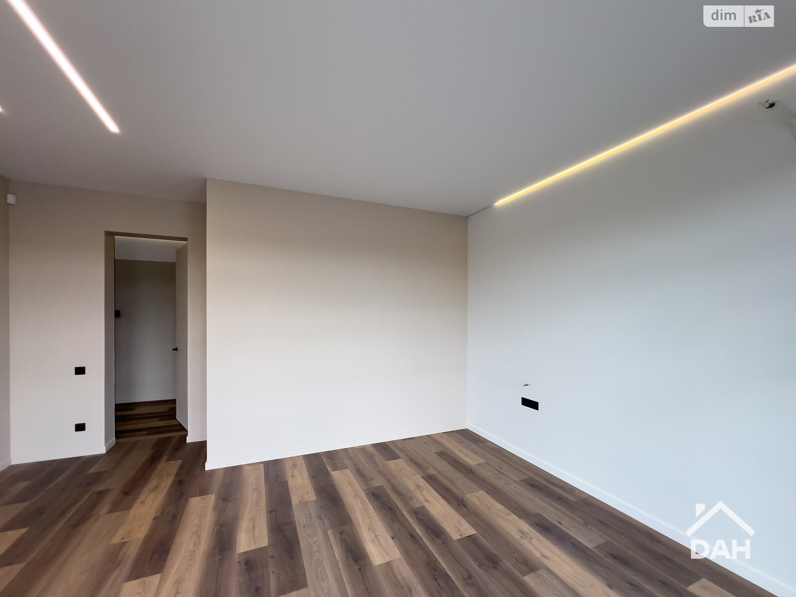 двухэтажный дом с балконом, 179 кв. м, кирпич. Продажа в Ходосовке фото 1 двухэтажный дом с балконом, 179 кв. м, кирпич. Продажа в Ходосовке фото 1