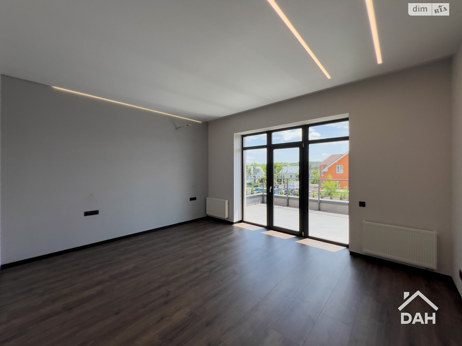 двухэтажный дом с балконом, 179 кв. м, кирпич. Продажа в Ходосовке фото 1 двухэтажный дом с балконом, 179 кв. м, кирпич. Продажа в Ходосовке фото 1