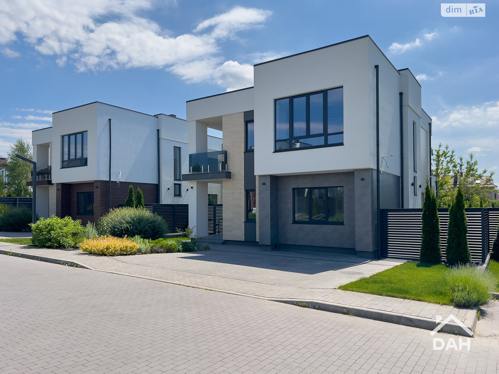 двухэтажный дом с балконом, 179 кв. м, кирпич. Продажа в Ходосовке фото 1 двухэтажный дом с балконом, 179 кв. м, кирпич. Продажа в Ходосовке фото 1