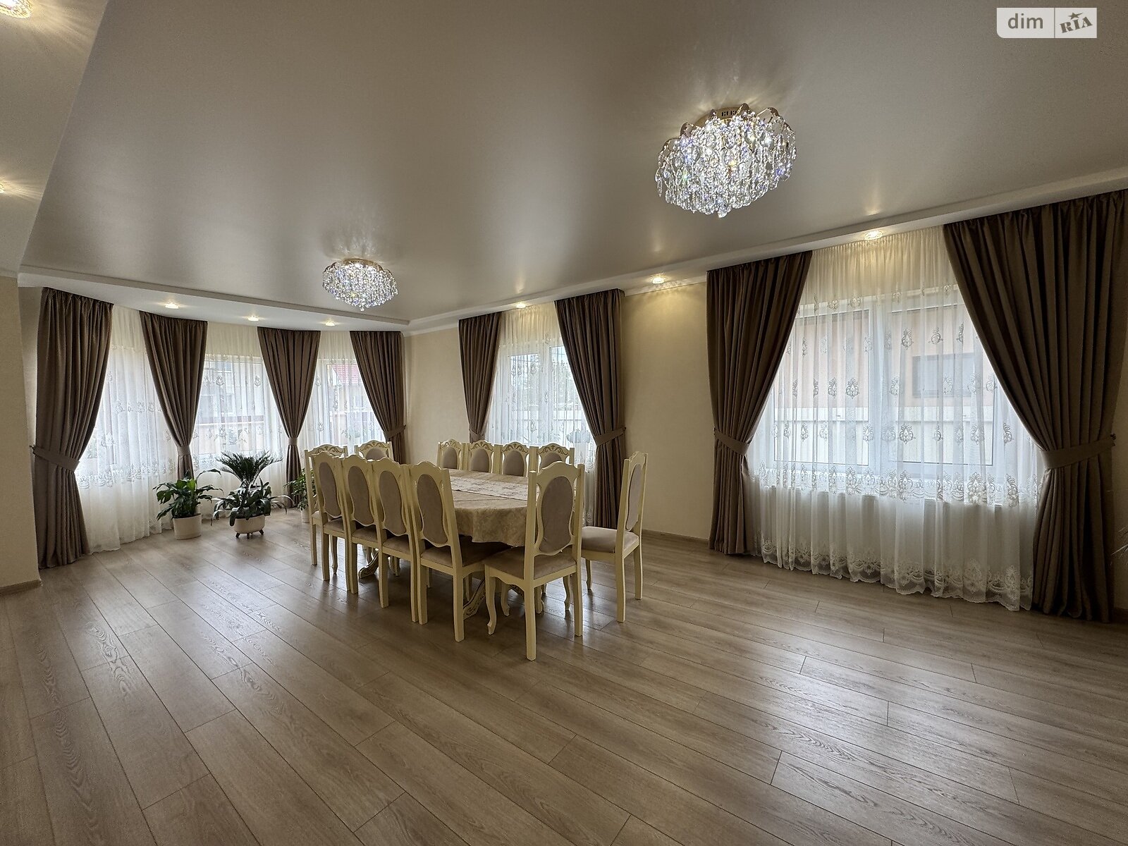 двоповерховий будинок, 231.6 кв. м, цегла. Продаж у Холмку фото 1 двоповерховий будинок, 231.6 кв. м, цегла. Продаж у Холмку фото 1