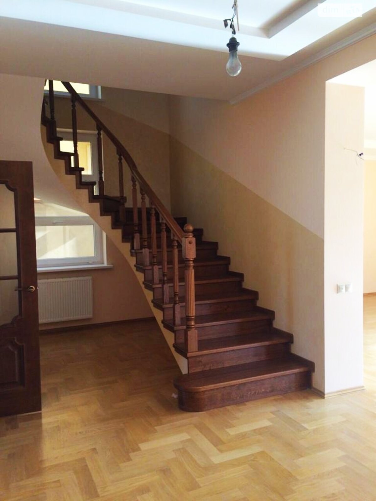 двухэтажный дом, 254 кв. м, кирпич. Продажа в Холодноводке район Научная фото 1 двухэтажный дом, 254 кв. м, кирпич. Продажа в Холодноводке район Научная фото 1