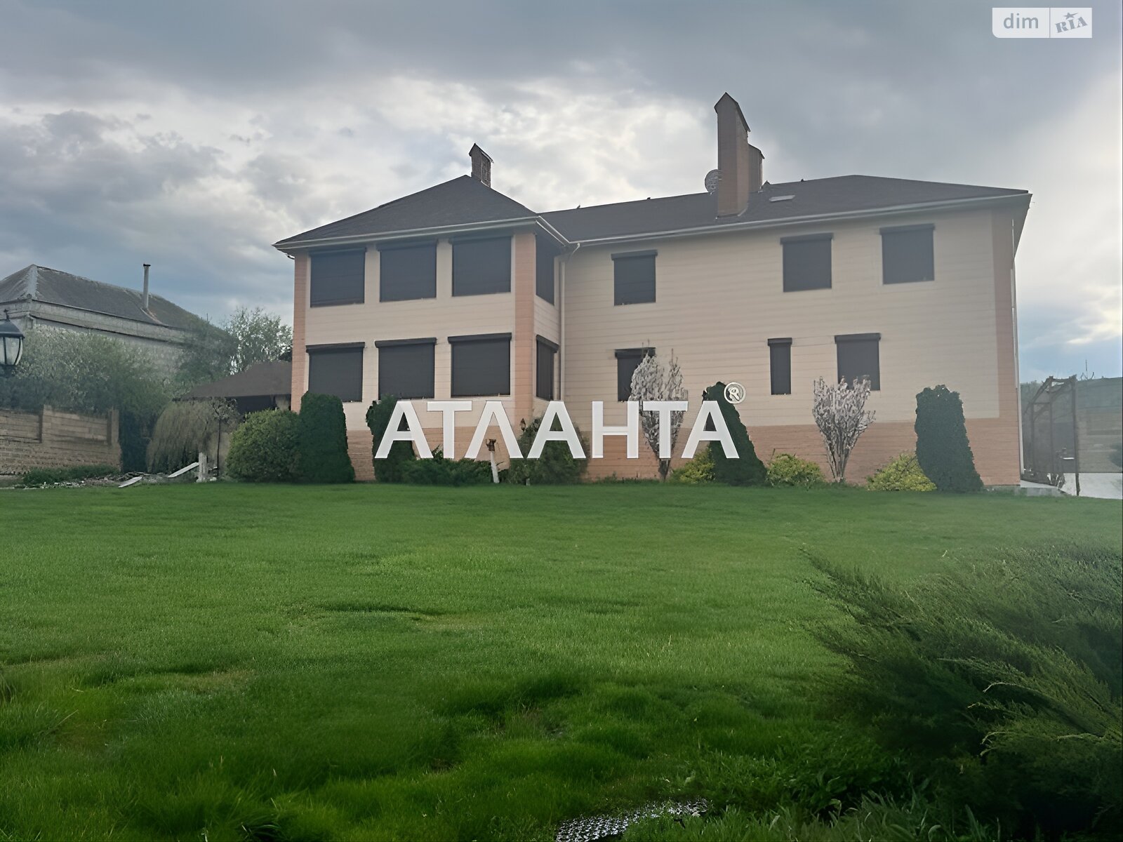 двухэтажный дом беседка, 545.3 кв. м, кирпич. Продажа в Хоминке фото 1 двухэтажный дом беседка, 545.3 кв. м, кирпич. Продажа в Хоминке фото 1