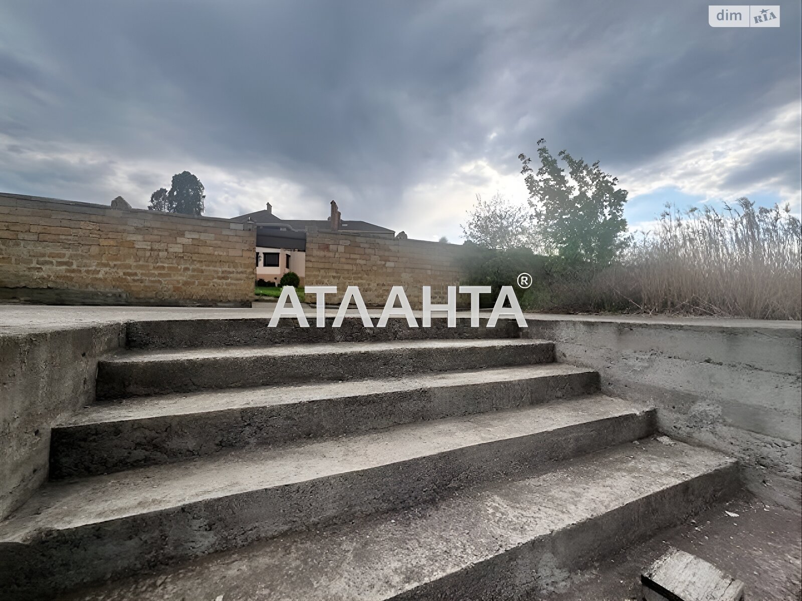двухэтажный дом беседка, 545.3 кв. м, кирпич. Продажа в Хоминке фото 1 двухэтажный дом беседка, 545.3 кв. м, кирпич. Продажа в Хоминке фото 1