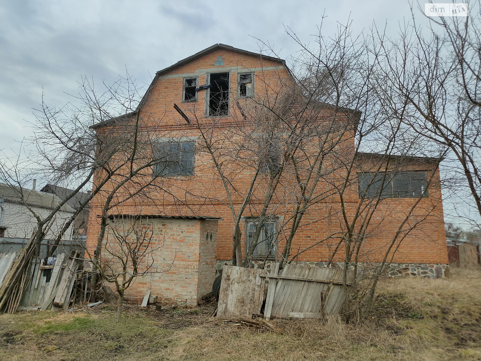 двухэтажный дом с балконом, 211 кв. м, кирпич. Продажа в Хороле район Хорол фото 1