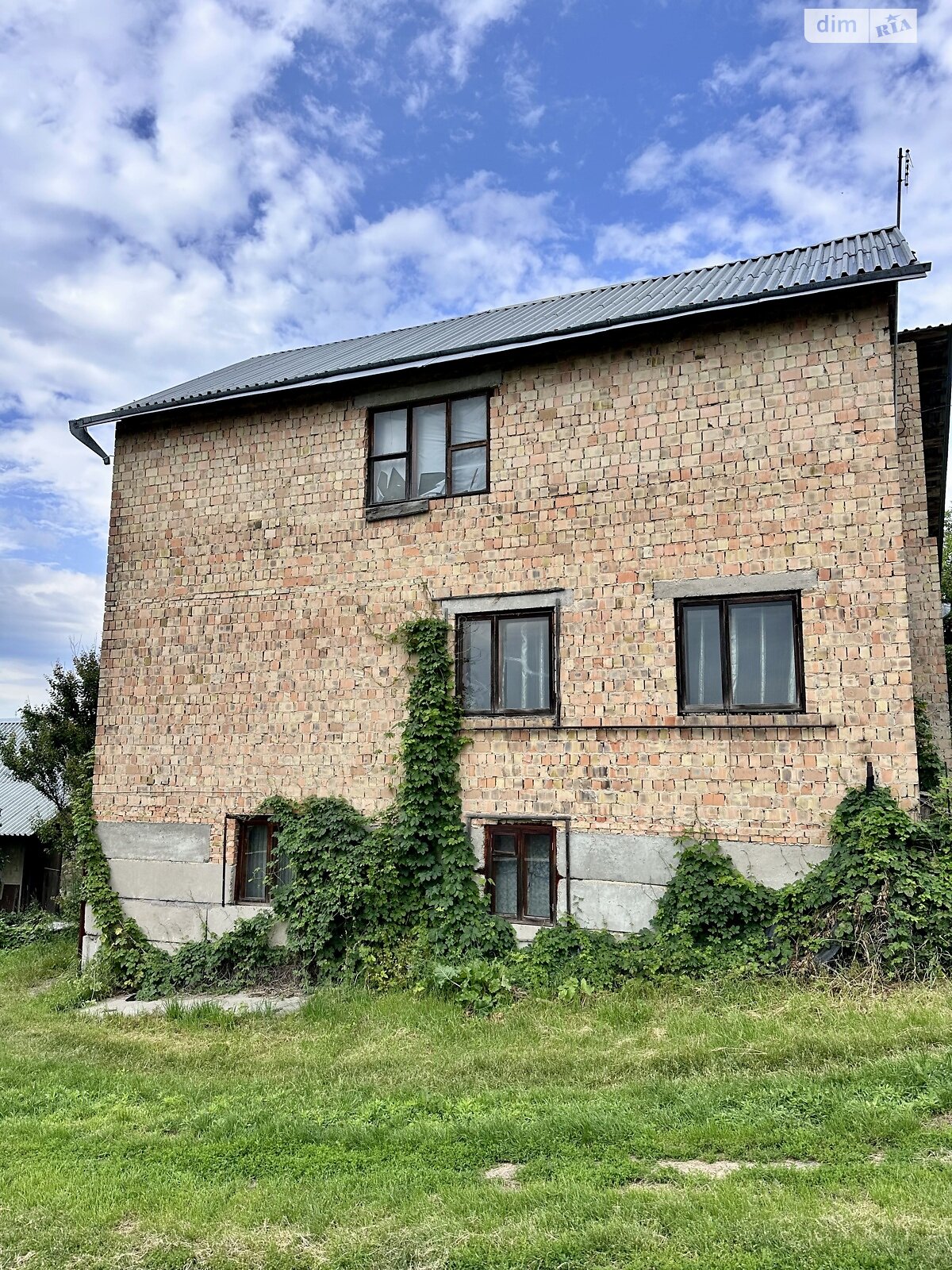 двоповерховий будинок з гаражем, 286.3 кв. м, цегла. Продаж у Хотові фото 1 двоповерховий будинок з гаражем, 286.3 кв. м, цегла. Продаж у Хотові фото 1