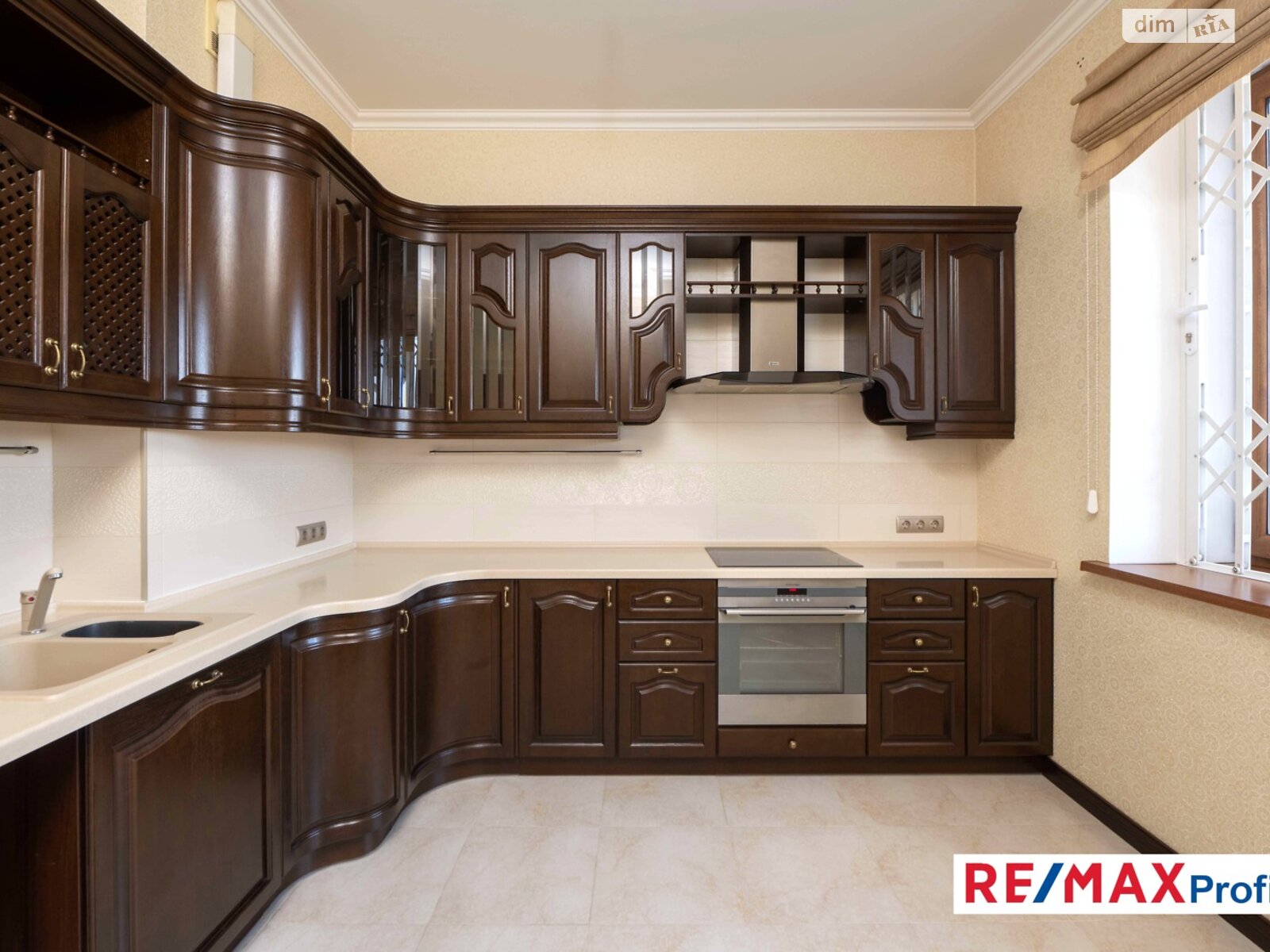 двоповерховий будинок з гаражем, 260 кв. м, цегла. Продаж у Хотові фото 1 двоповерховий будинок з гаражем, 260 кв. м, цегла. Продаж у Хотові фото 1